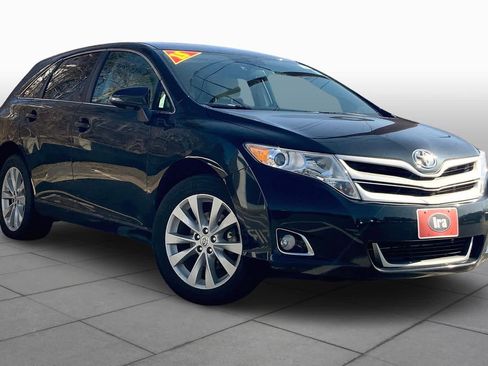 Used 2015 Toyota Venza LE image 3