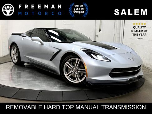 Used 2017 Chevrolet Corvette Stingray Coupe w/ 1LT RWD image 1