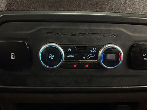 Used 2024 Ford Expedition Max King Ranch AWD/4WD image 39