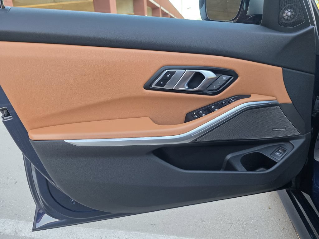 Used 2022 BMW M340i RWD image 17