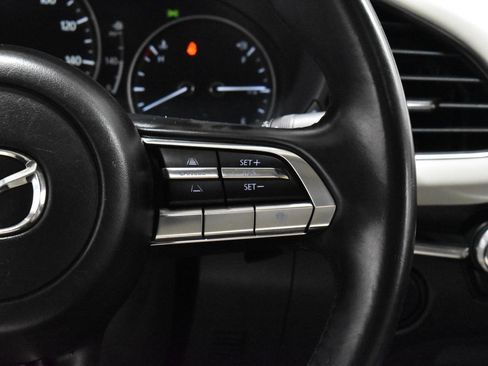 Used 2021 MAZDA MAZDA3 s image 9