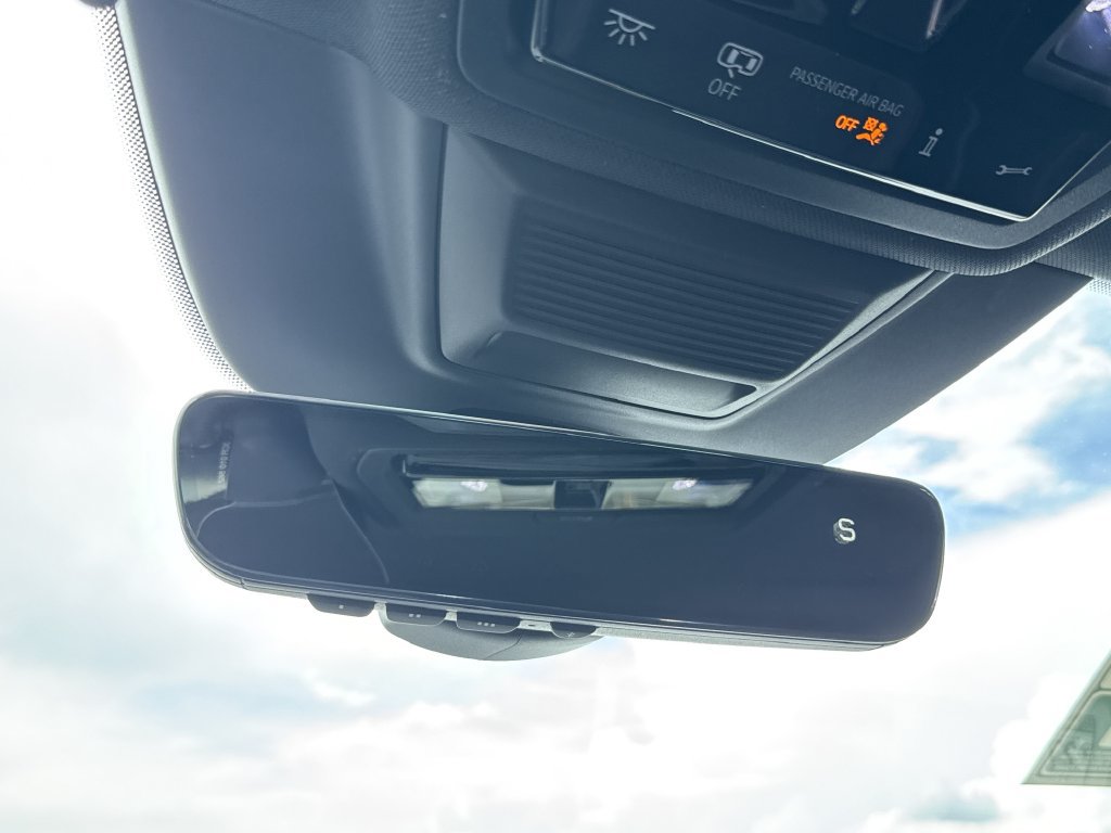 New 2026 Volkswagen GTI SE FWD image 22
