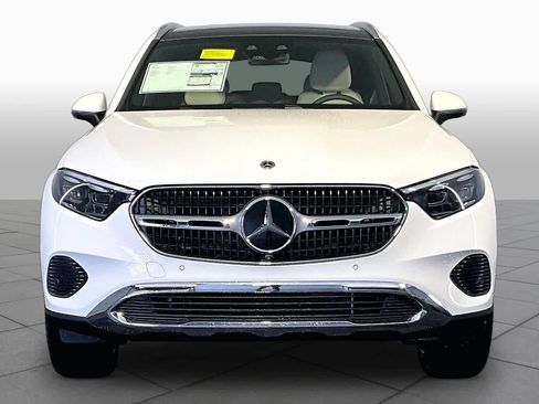 New 2026 Mercedes-Benz GLC 300 4MATIC image 2