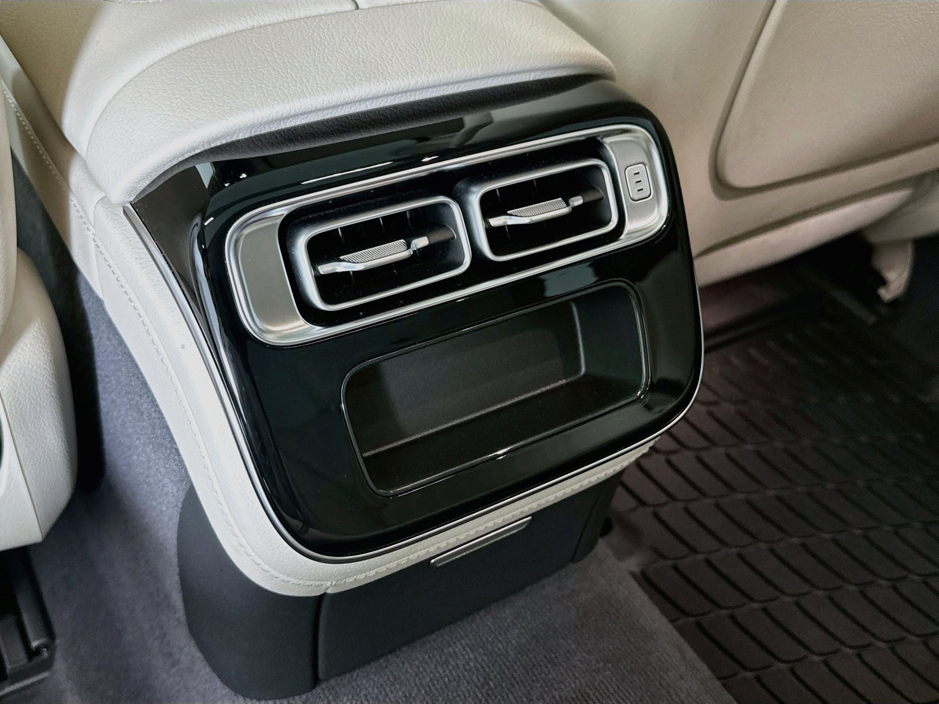 Certified 2023 Mercedes-Benz S 500 4MATIC image 28