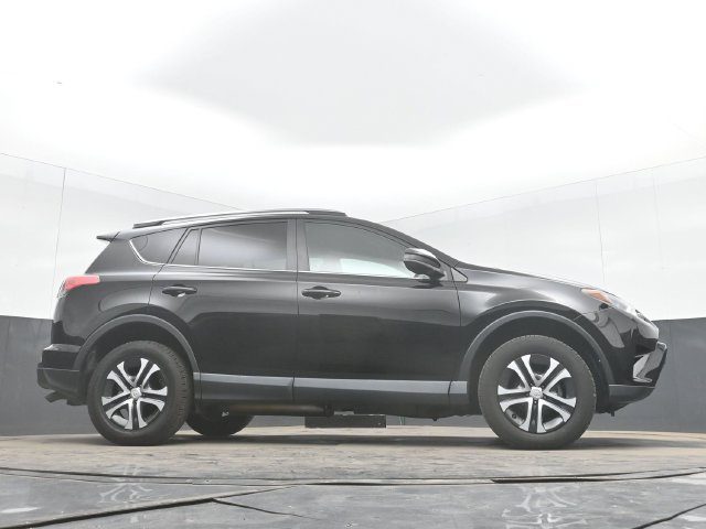 Used 2018 Toyota RAV4 LE w/ All Weather Liner Package AWD/4WD image 34
