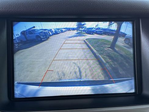 Used 2020 GMC Yukon XL Denali w/ Denali Premium Package image 16