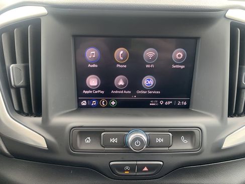 Used 2023 GMC Terrain SLE FWD image 19