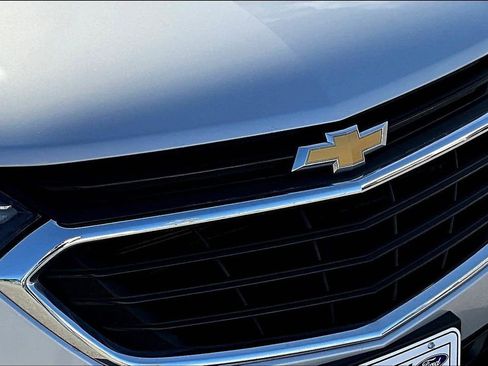 Used 2021 Chevrolet Equinox LT image 35