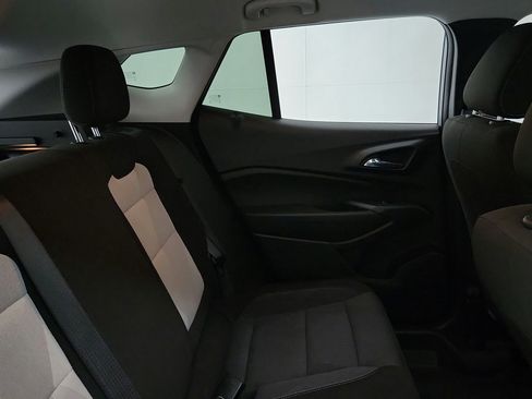 Certified 2025 Chevrolet Trax LS w/ LS Convenience Package FWD image 22