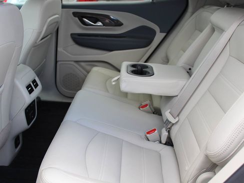 Used 2024 GMC Terrain Denali w/ Denali Premium Package AWD/4WD image 57