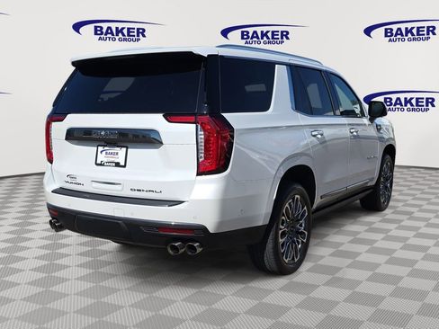 Used 2023 GMC Yukon Denali Ultimate w/ LPO, Floor Liner Package AWD/4WD image 5