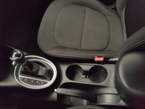 Used 2019 Kia Soul FWD image 26