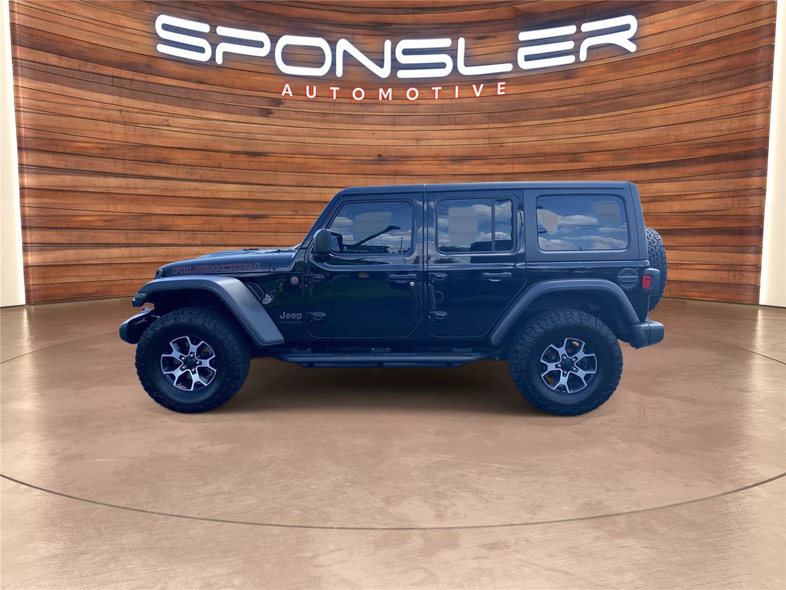 Used 2019 Jeep Wrangler Unlimited Rubicon w/ Cold Weather Group AWD/4WD image 2