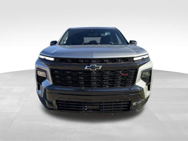 Used 2024 Chevrolet Traverse RS w/ LPO, Floor Liner Package AWD/4WD image 2