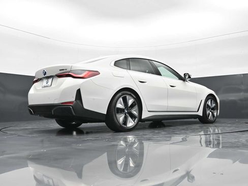 New 2026 BMW i4 eDrive40 w/ Premium Package RWD image 29