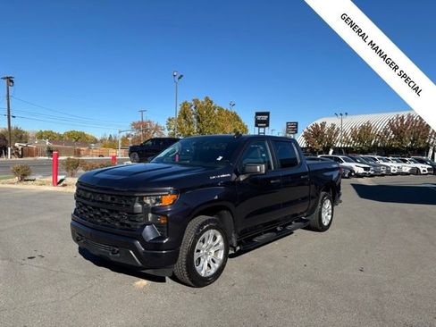 Used 2022 Chevrolet Silverado 1500 Custom image 1