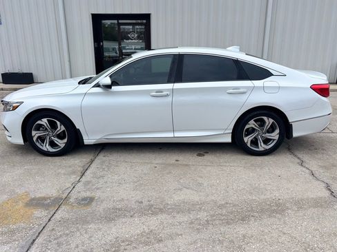 Used 2020 Honda Accord EX-L image 2