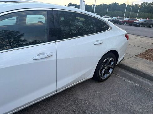 Used 2024 Chevrolet Malibu LT FWD image 3