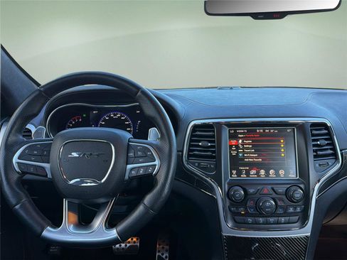 Used 2015 Jeep Grand Cherokee SRT AWD/4WD image 9