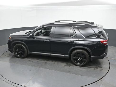 Used 2023 Honda Pilot Elite image 38