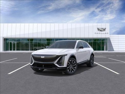 New 2025 Cadillac Lyriq Sport image 8