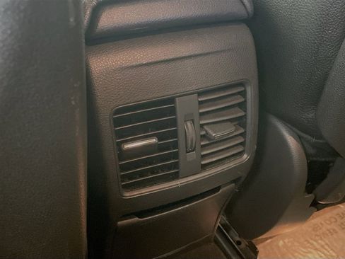 Used 2020 Mercedes-Benz GLA 250 w/ Premium Package image 15