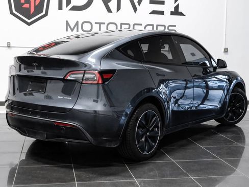Used 2022 Tesla Model Y Long Range AWD/4WD image 8