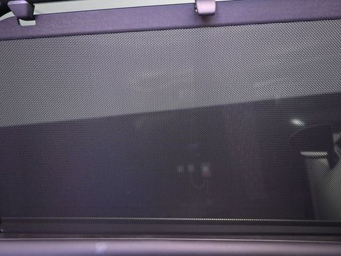 Used 2023 Nissan Pathfinder SL w/ Lighting Package (N92) image 16