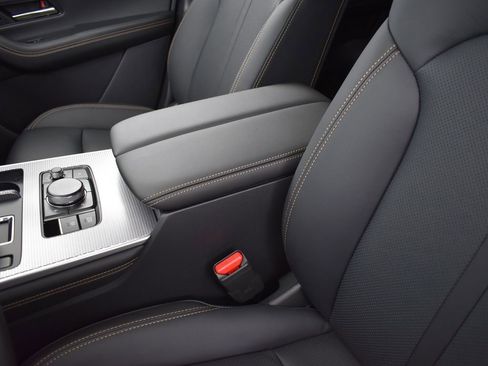 New 2026 MAZDA CX-90 Plug-In Hybrid w/ Preferred image 12