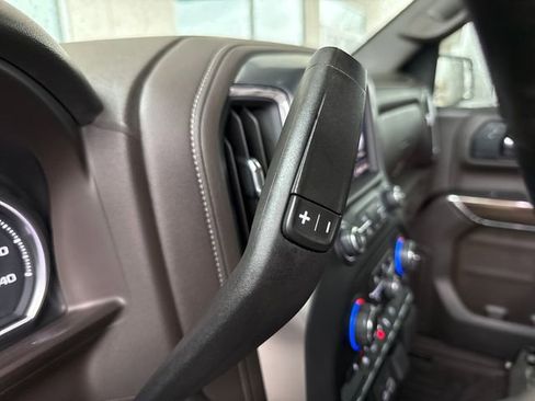 Used 2020 Chevrolet Silverado 1500 LT w/ Texas Edition image 23