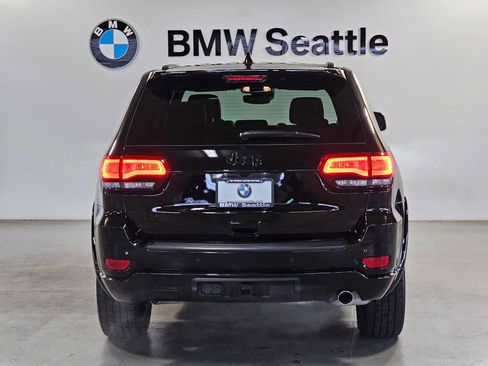 Used 2021 Jeep Grand Cherokee Laredo X image 5