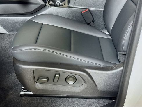New 2026 Chevrolet Colorado LT w/ LT Convenience Package RWD image 17