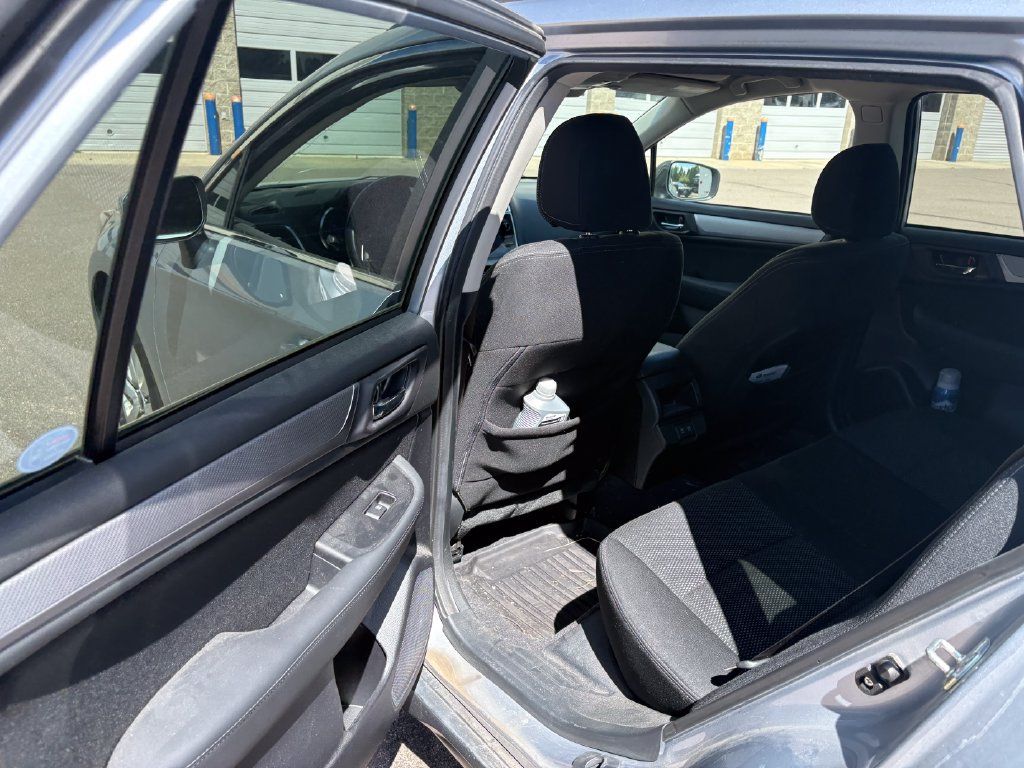Used 2019 Subaru Outback 2.5i Premium AWD/4WD image 21