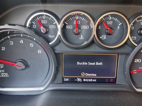 Used 2021 Chevrolet Suburban LT RWD image 5