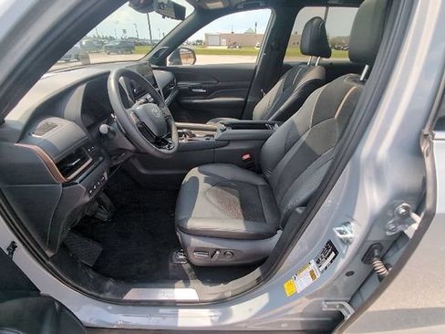 Used 2026 Toyota Grand Highlander AWD Hybrid image 15