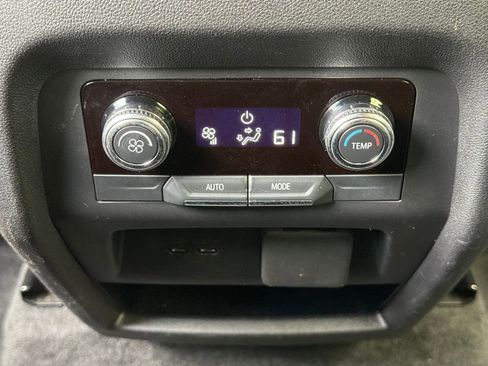 Used 2025 GMC Acadia Elevation FWD image 4