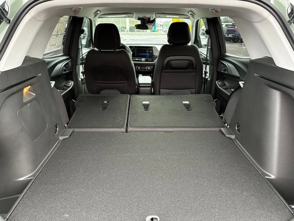New 2026 Chevrolet TrailBlazer LS w/ LS Convenience Package AWD/4WD image 24