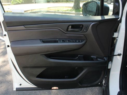 Used 2019 Honda Odyssey EX-L image 15