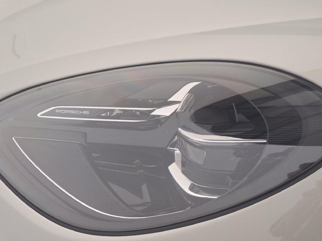 Certified 2026 Porsche Macan S AWD/4WD image 13