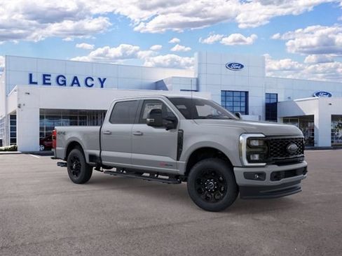 New 2026 Ford F250 Lariat w/ Black Appearance Package AWD/4WD image 7