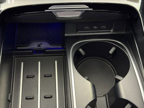 Used 2022 Mercedes-Benz S 500 4MATIC w/ AMG Line Package image 38