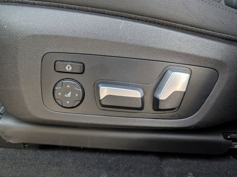 Used 2021 BMW X4 xDrive30i w/ M Sport Package image 12