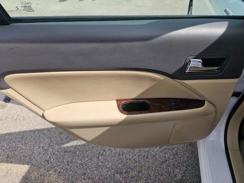 Used 2012 Ford Fusion SEL image 20