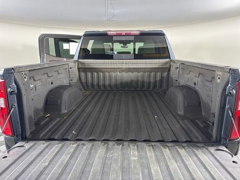 Used 2019 Chevrolet Silverado 1500 LTZ w/ LTZ Premium Package AWD/4WD image 34
