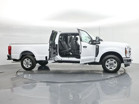 New 2026 Ford F250 XLT w/ F-250 >10K GVWR Package RWD image 27
