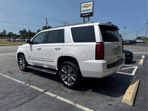 Used 2019 Chevrolet Tahoe LT w/ LT Signature Package RWD image 11