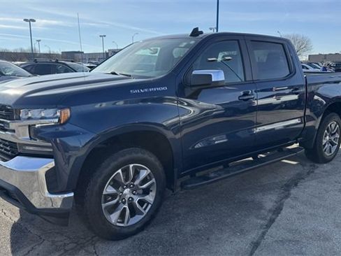 Used 2022 Chevrolet Silverado 1500 LT image 4