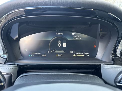 Used 2021 Lincoln Corsair Reserve w/ Equipment Group 201A image 15