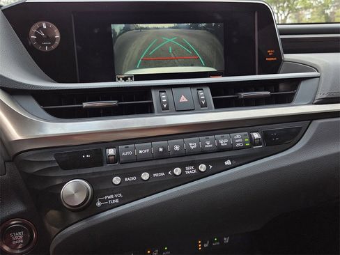 Used 2021 Lexus ES 350 w/ Premium Package image 11