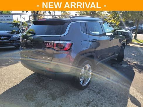 Used 2019 Jeep Compass Limited AWD/4WD image 3